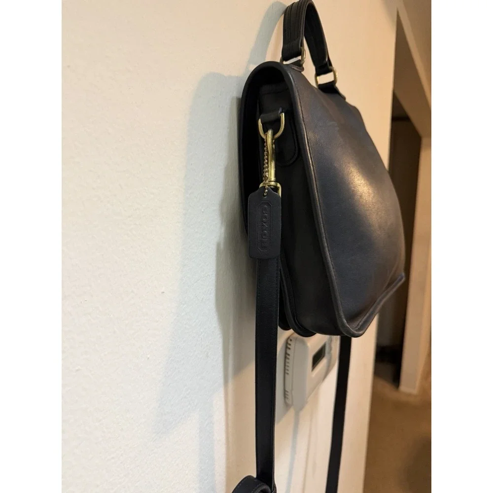 Vintage Coach 5130 Black Leather Station Bag Crossbody Satchel 1980s USA